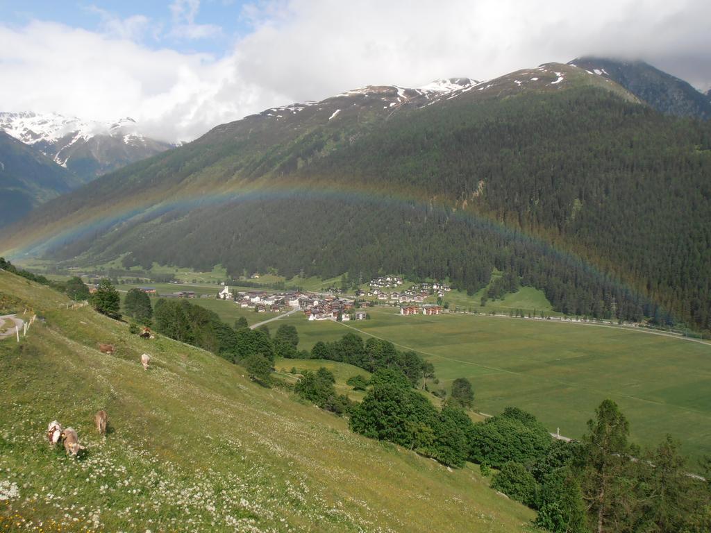 Hotel Grimsel Obergesteln Eksteriør billede